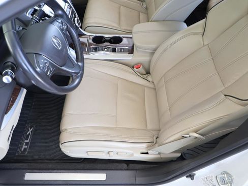 Used 2018 Acura TLX V6 w/ Technology Package FWD image 42