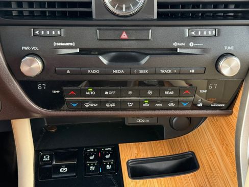 Used 2020 Lexus RX 450hL AWD w/ Premium Package image 17