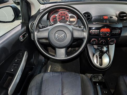 Used 2012 MAZDA MAZDA2 Sport image 2