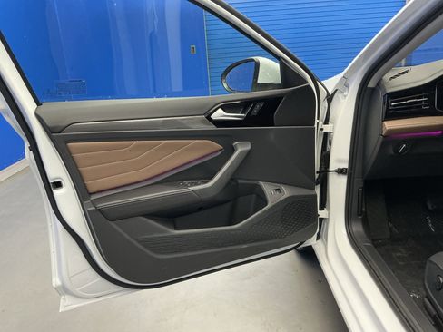New 2026 Volkswagen Jetta SEL image 9