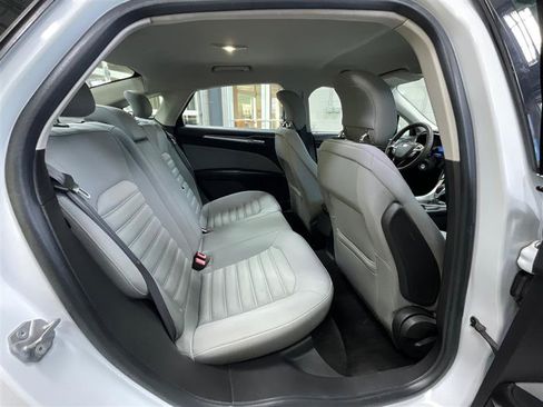 Used 2014 Ford Fusion S image 21