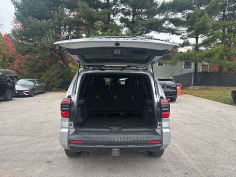 Used 2025 Toyota 4Runner SR5 image 29