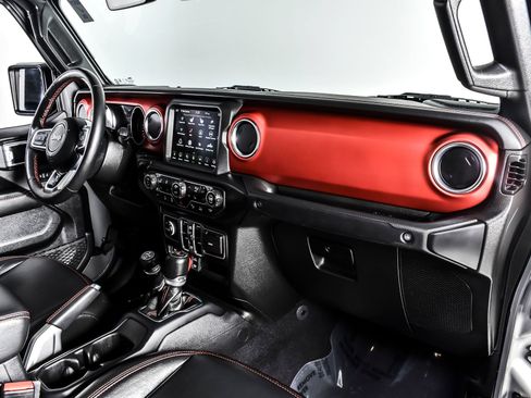 Used 2021 Jeep Gladiator Rubicon AWD/4WD image 22