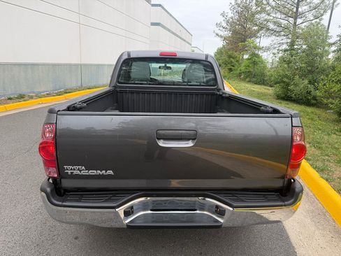 Used 2014 Toyota Tacoma 4x4 Access Cab image 10