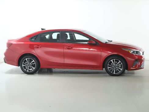 Used 2024 Kia Forte LXS FWD image 11