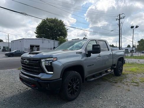 Used 2025 Chevrolet Silverado 3500 LT w/ Trail Boss Package AWD/4WD image 1
