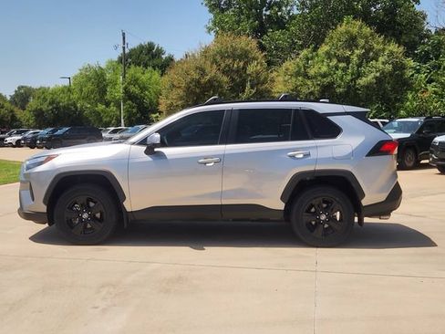 Used 2023 Toyota RAV4 XLE w/ Convenience Package FWD image 4