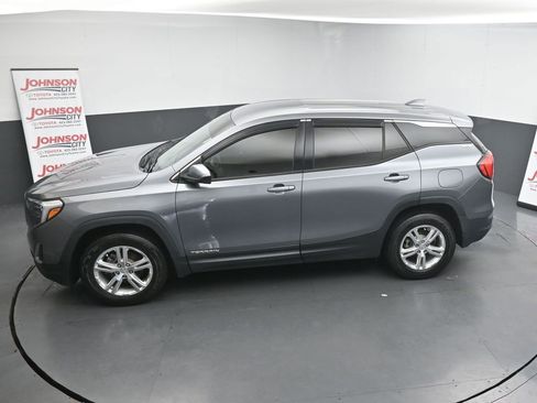 Used 2018 GMC Terrain SLE image 27
