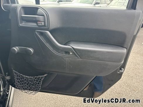 Used 2015 Jeep Grand Cherokee Laredo w/ Quick Order Package 23E image 22