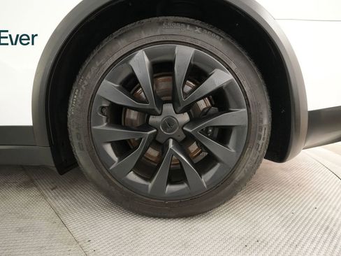 Used 2023 Tesla Model X AWD/4WD image 9