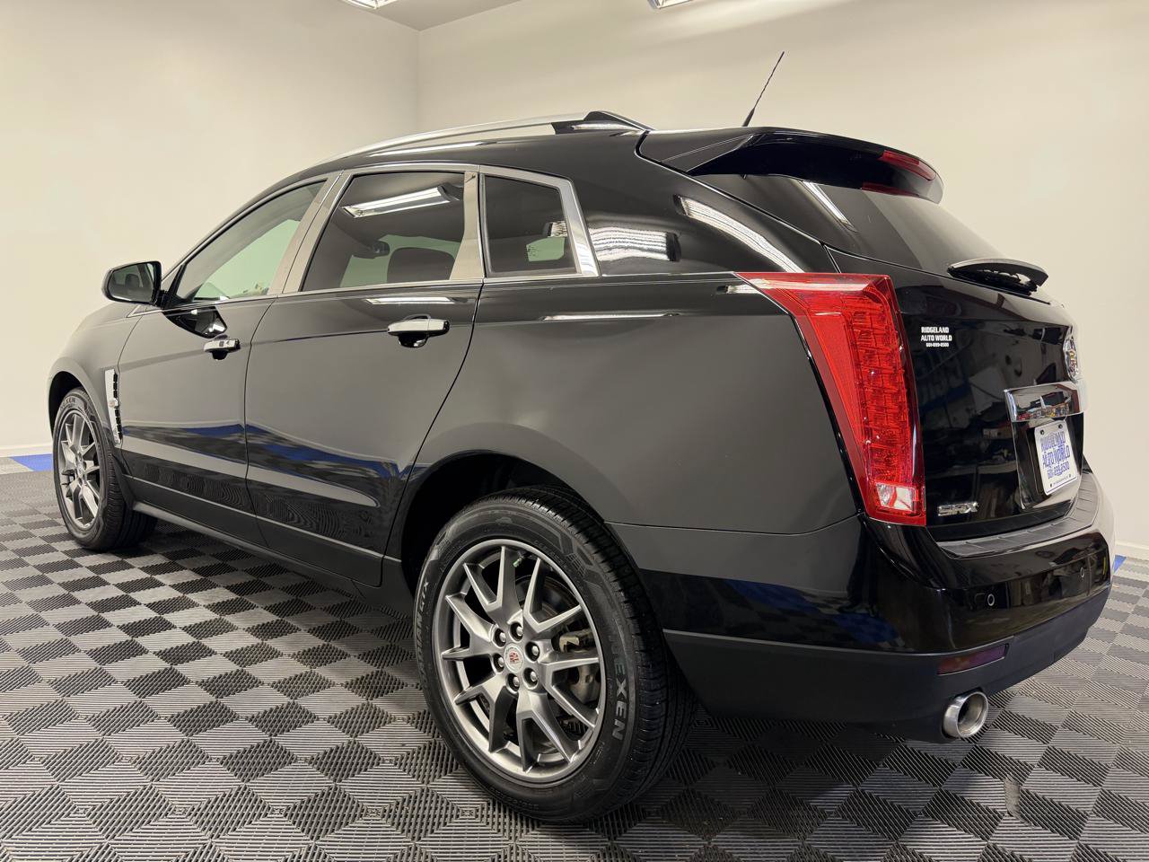 Used 2012 Cadillac SRX Premium FWD image 10