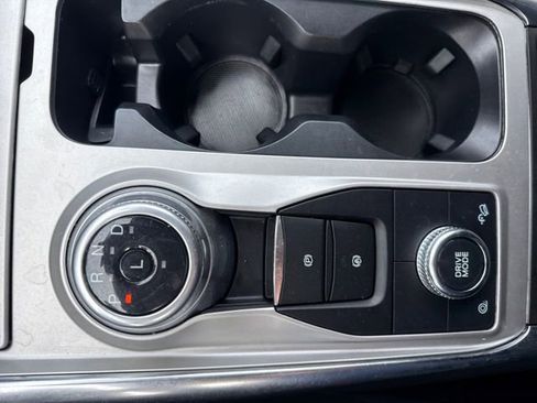 Certified 2022 Ford Explorer XLT w/ Equipment Group 202A image 20