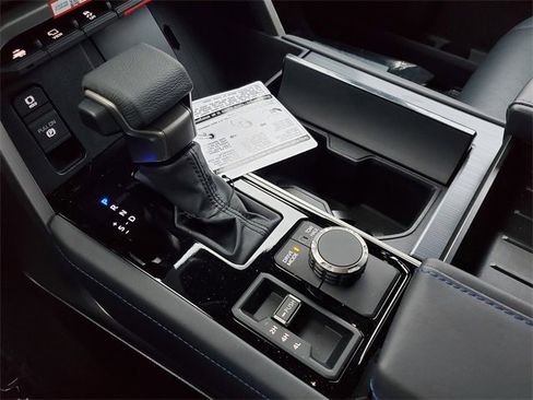 New 2026 Toyota Tundra Platinum image 39