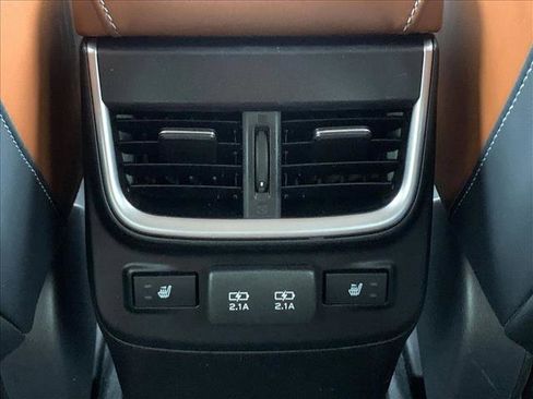Used 2020 Subaru Outback Touring XT image 25
