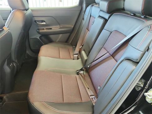 New 2026 Nissan Kicks SR image 33