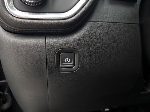 Used 2020 GMC Sierra 3500 Denali w/ Denali Ultimate Package image 35