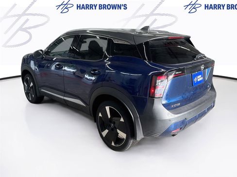 Used 2025 Nissan Kicks SR w/ Illumination Package AWD/4WD image 2