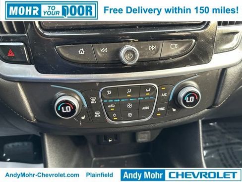 Used 2019 Chevrolet Traverse LT FWD image 21