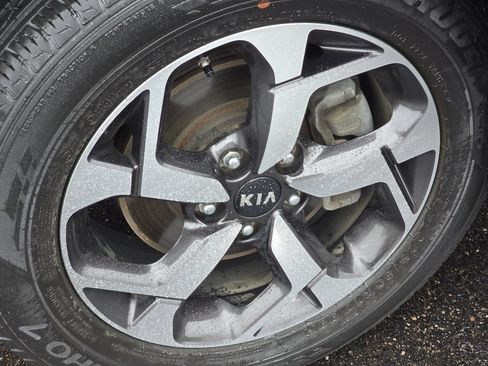 Used 2022 Kia Sportage LX image 14