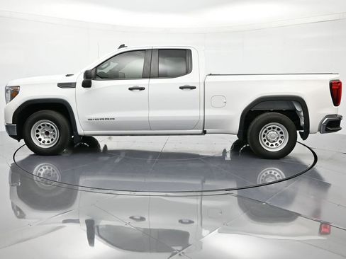 Used 2021 GMC Sierra 1500 Base w/ Convenience Package image 8