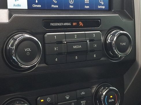 Certified 2019 Ford F150 Lariat AWD/4WD image 17