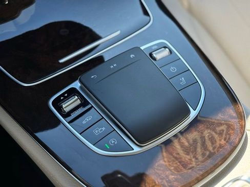 Used 2021 Mercedes-Benz E 450 4MATIC All-Terrain Wagon image 40