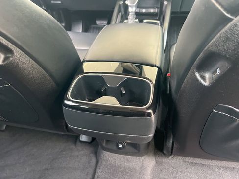 Certified 2025 Kia Telluride LX FWD image 19