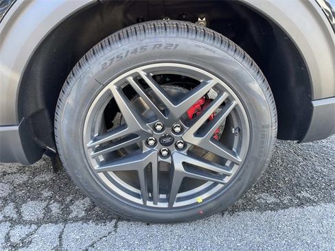 New 2026 Ford Explorer ST-Line w/ ST-Line Street Pack image 11