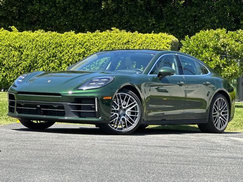 New 2026 Porsche Panamera 4 AWD/4WD image 1