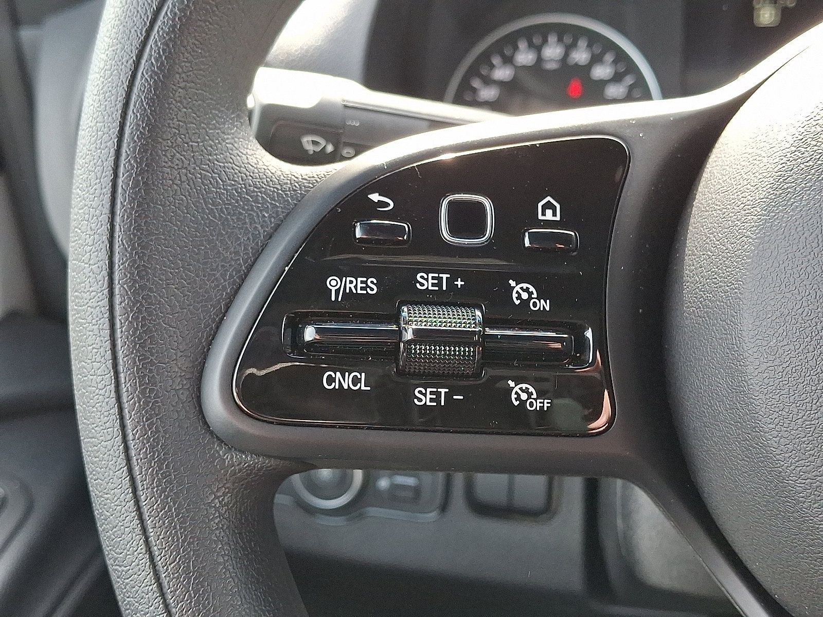 Used 2024 Mercedes-Benz Sprinter 2500 image 21