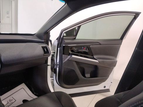 Used 2024 Toyota bZ4X FWD image 81