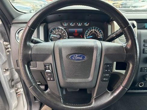 Used 2011 Ford F150 XLT w/ XLT Chrome Pkg image 17