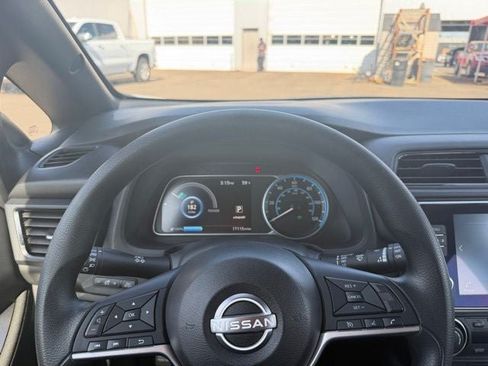 Used 2023 Nissan Leaf S FWD image 12