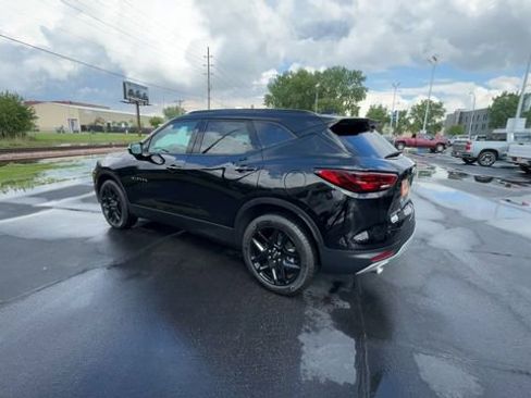 Used 2025 Chevrolet Blazer LT w/ Sound & Technology Package AWD/4WD image 6