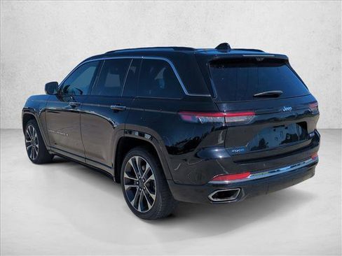 Used 2022 Jeep Grand Cherokee Overland w/ Luxury Tech Group IV image 7