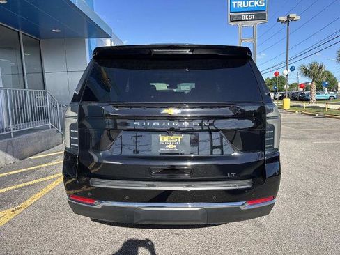 New 2025 Chevrolet Suburban LT w/ Comfort Package AWD/4WD image 6