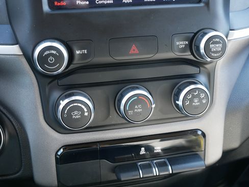 Used 2020 RAM 1500 Big Horn AWD/4WD image 23