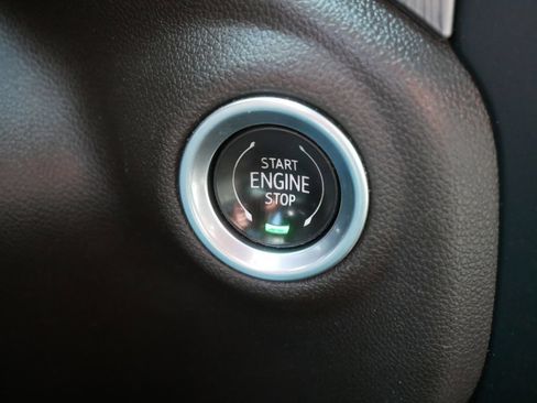 Used 2019 GMC Sierra 1500 Denali w/ Denali Ultimate Package AWD/4WD image 29