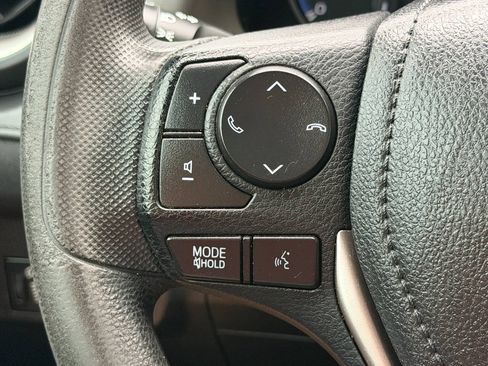 Used 2017 Toyota RAV4 LE w/ Carpet Mat Package FWD image 28