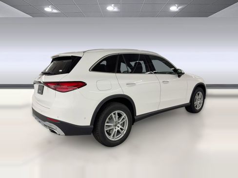 Certified 2026 Mercedes-Benz GLC 300 image 9