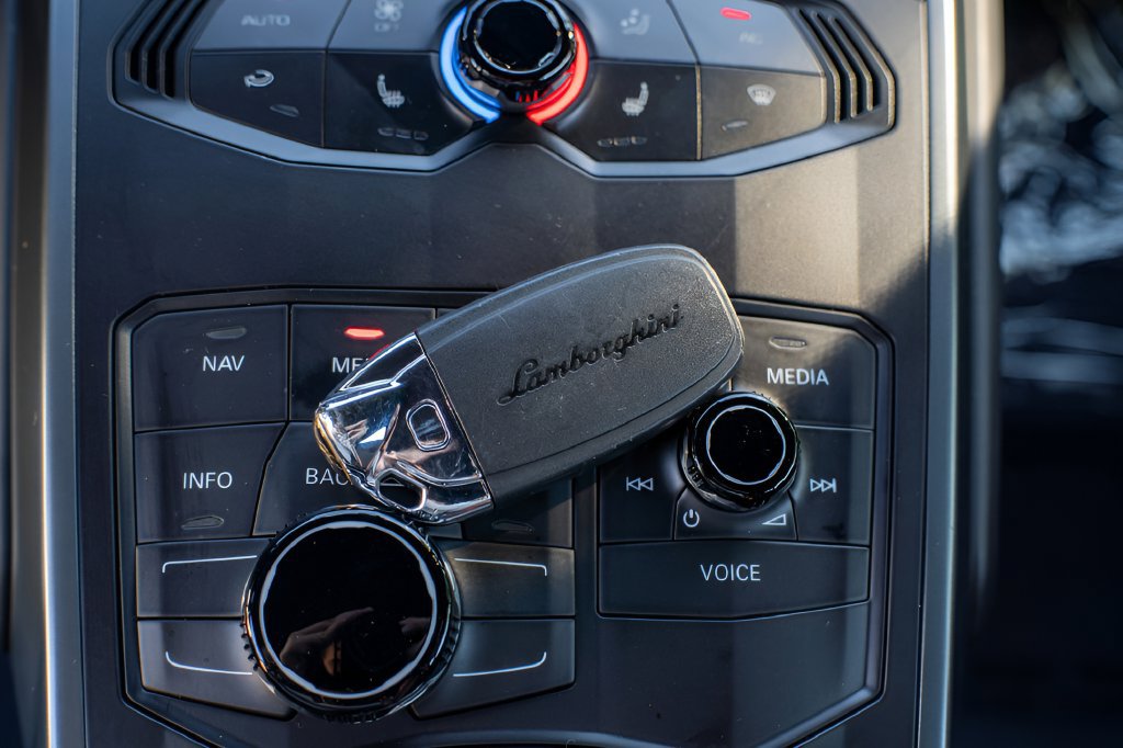Used 2019 Lamborghini Huracan LP 580-2 RWD image 39