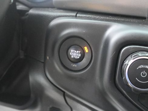 Used 2018 Jeep Wrangler Unlimited Rubicon AWD/4WD image 29