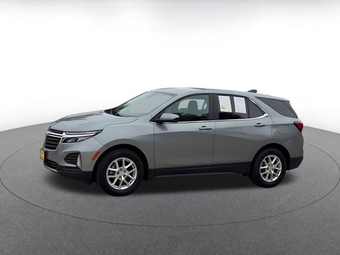 Used 2024 Chevrolet Equinox LT FWD image 8