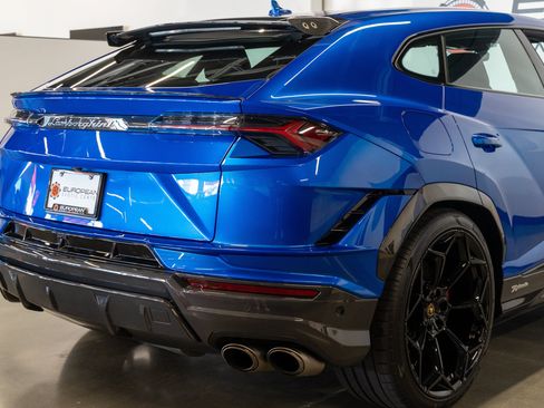 Used 2023 Lamborghini Urus Performante AWD/4WD image 23
