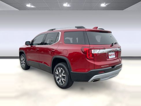 Certified 2023 GMC Acadia SLT image 3