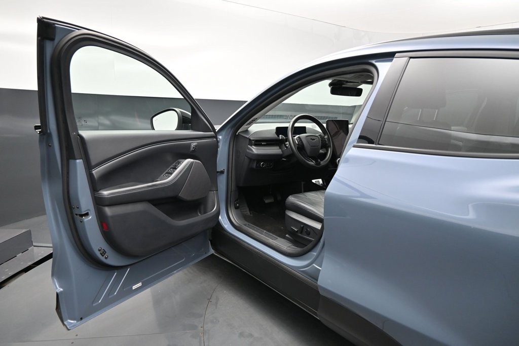 Certified 2024 Ford Mustang Mach-E Select w/ Comfort Package Lite AWD/4WD image 9