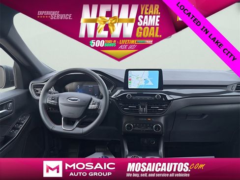 Used 2025 Ford Escape ST-Line image 15