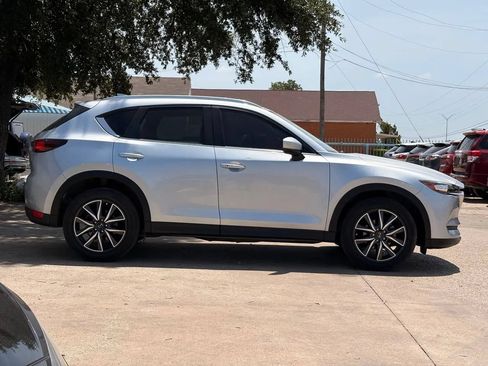 Used 2018 MAZDA CX-5 Touring w/ Preferred Equipment Package FWD image 2