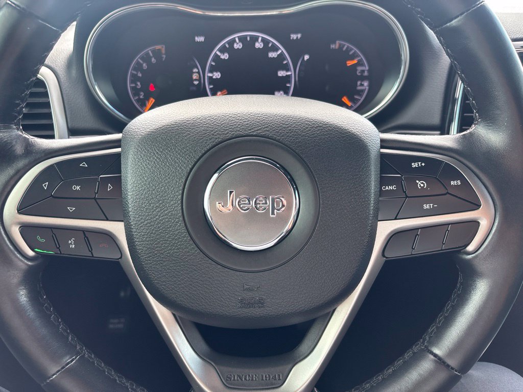 Used 2021 Jeep Grand Cherokee Laredo X AWD/4WD image 24
