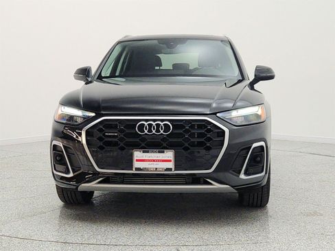 Used 2023 Audi Q5 e Premium Plus w/ Premium Plus Package AWD/4WD image 2